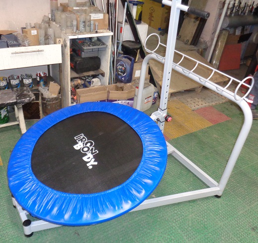 картинка Батут-мишень реабилитационный стационарный для медболов от производителя реабилитационного оборудования и ЛФК