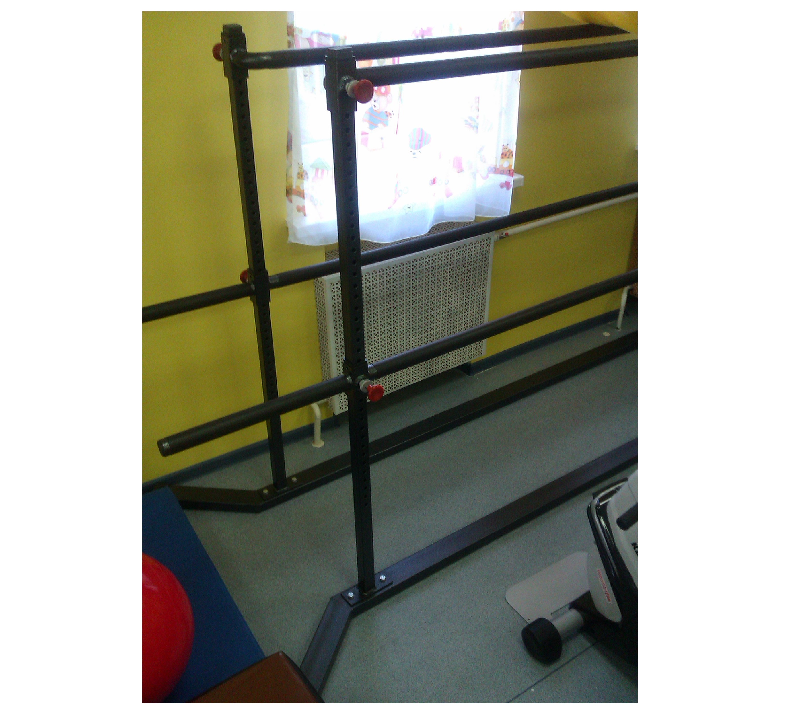 картинка Брусья для ходьбы (Устройство двухъярусное для обучения ходьбе) от производителя реабилитационного оборудования и ЛФК