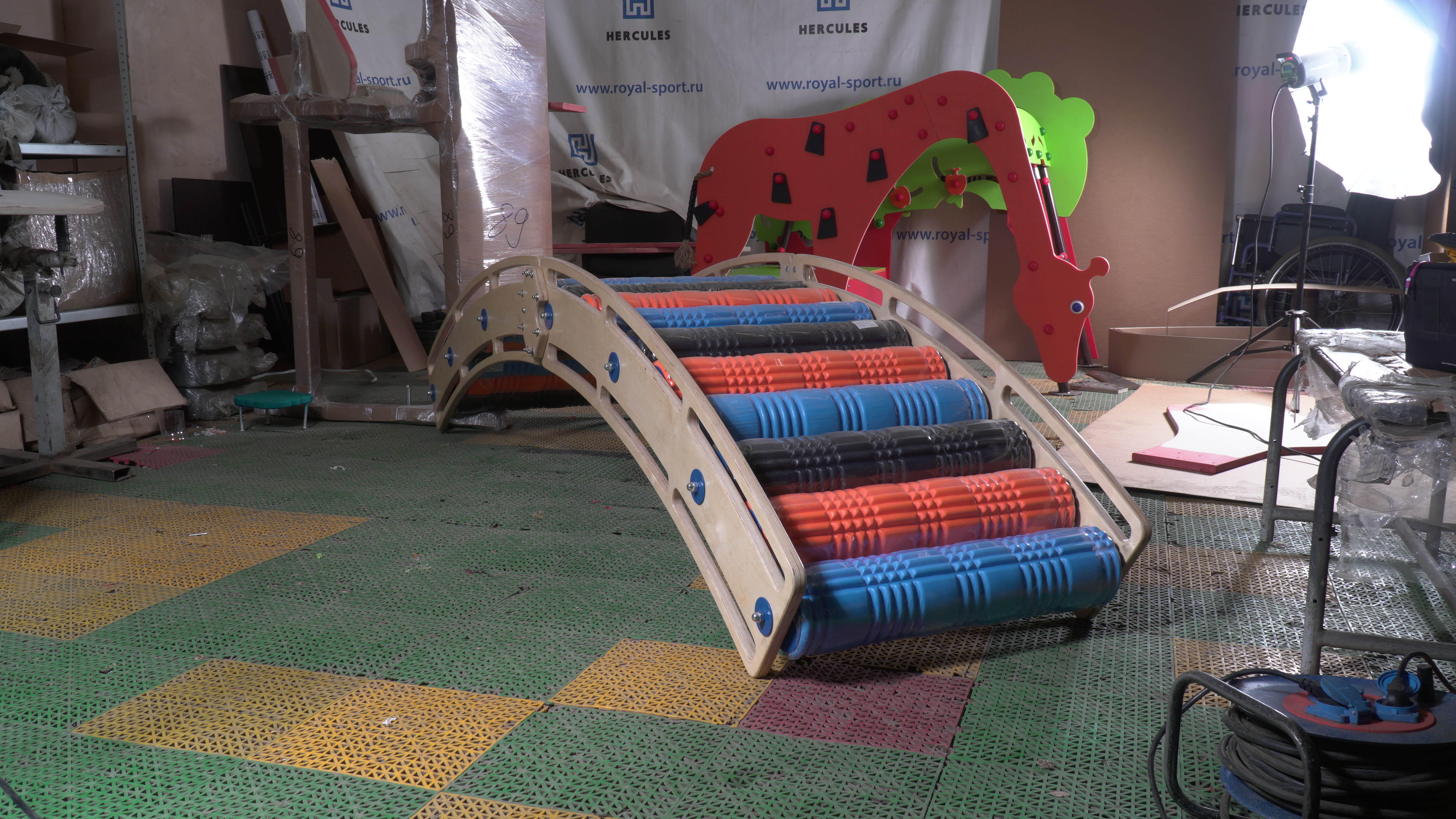 картинка Горка Радуга для ЛФК с роликами от производителя реабилитационного оборудования и ЛФК